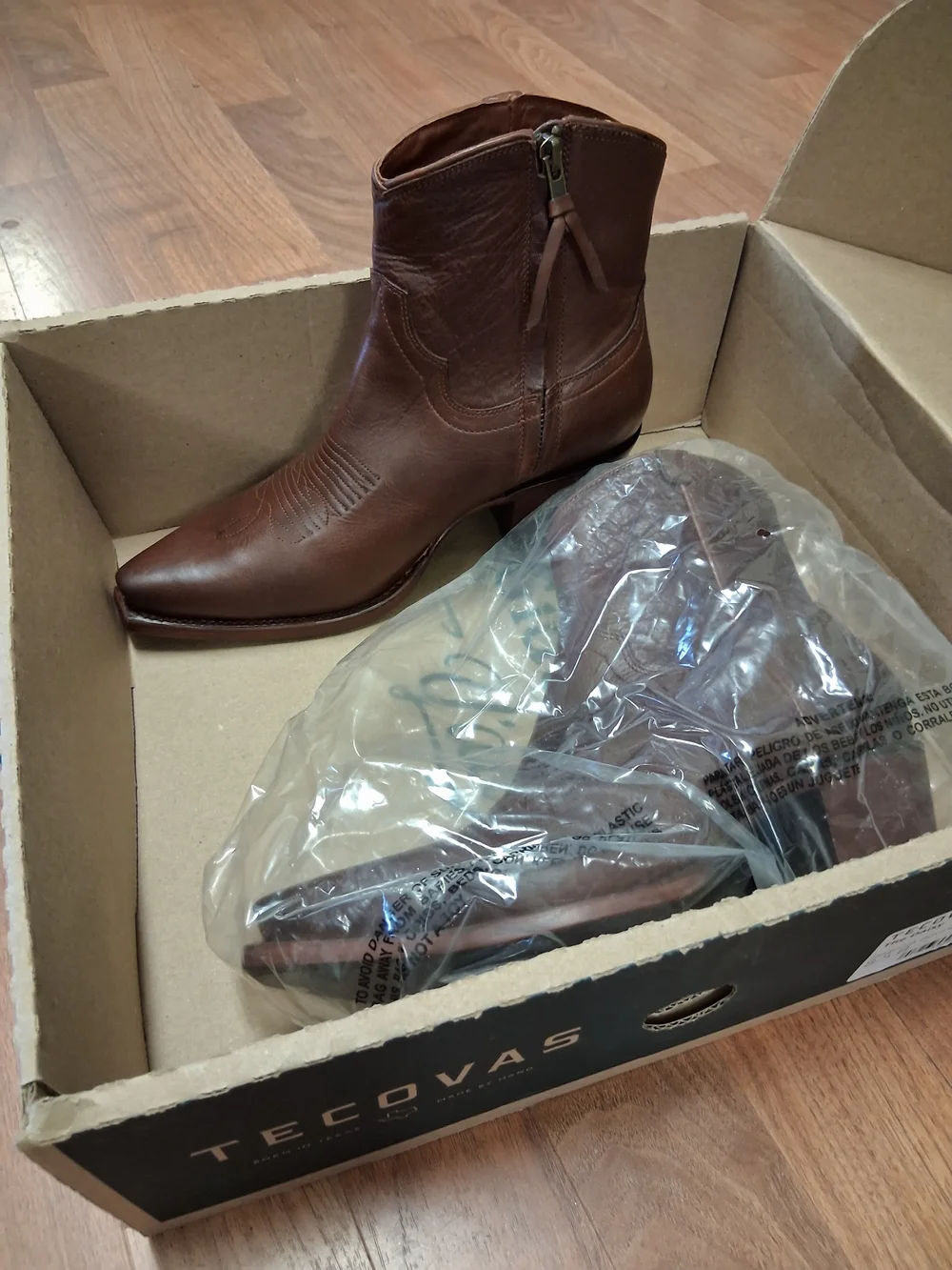 Tecovas The Daisy Brown Leather Western Ankle Boot with Zip Pull